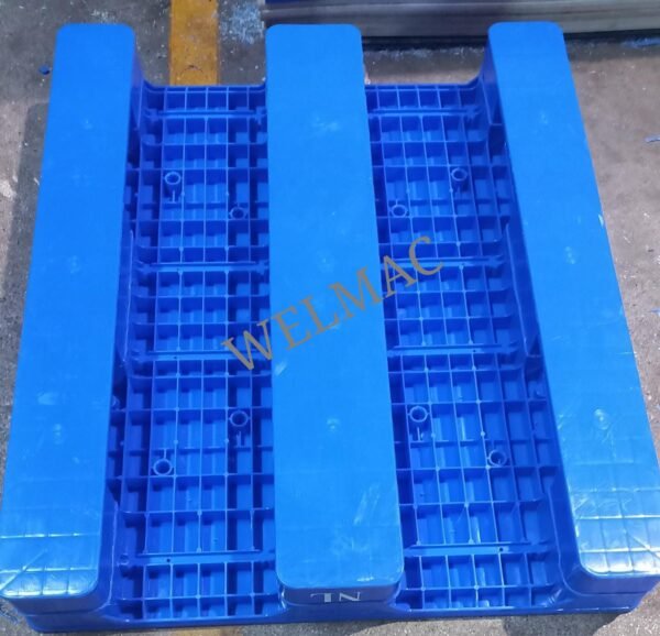 Pallets 13